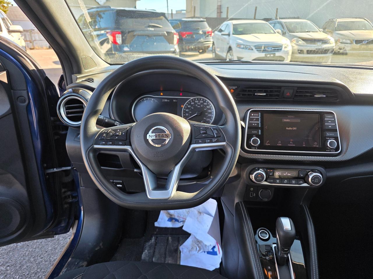 2018 Nissan Kicks SV (CVT) 4dr Front-Wheel Drive Photo