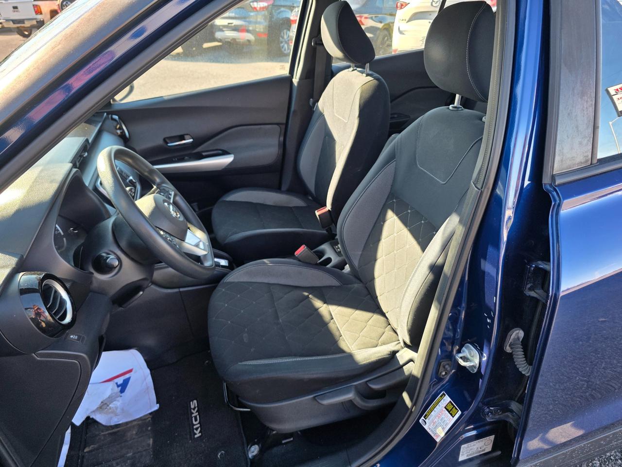 2018 Nissan Kicks SV (CVT) 4dr Front-Wheel Drive Photo