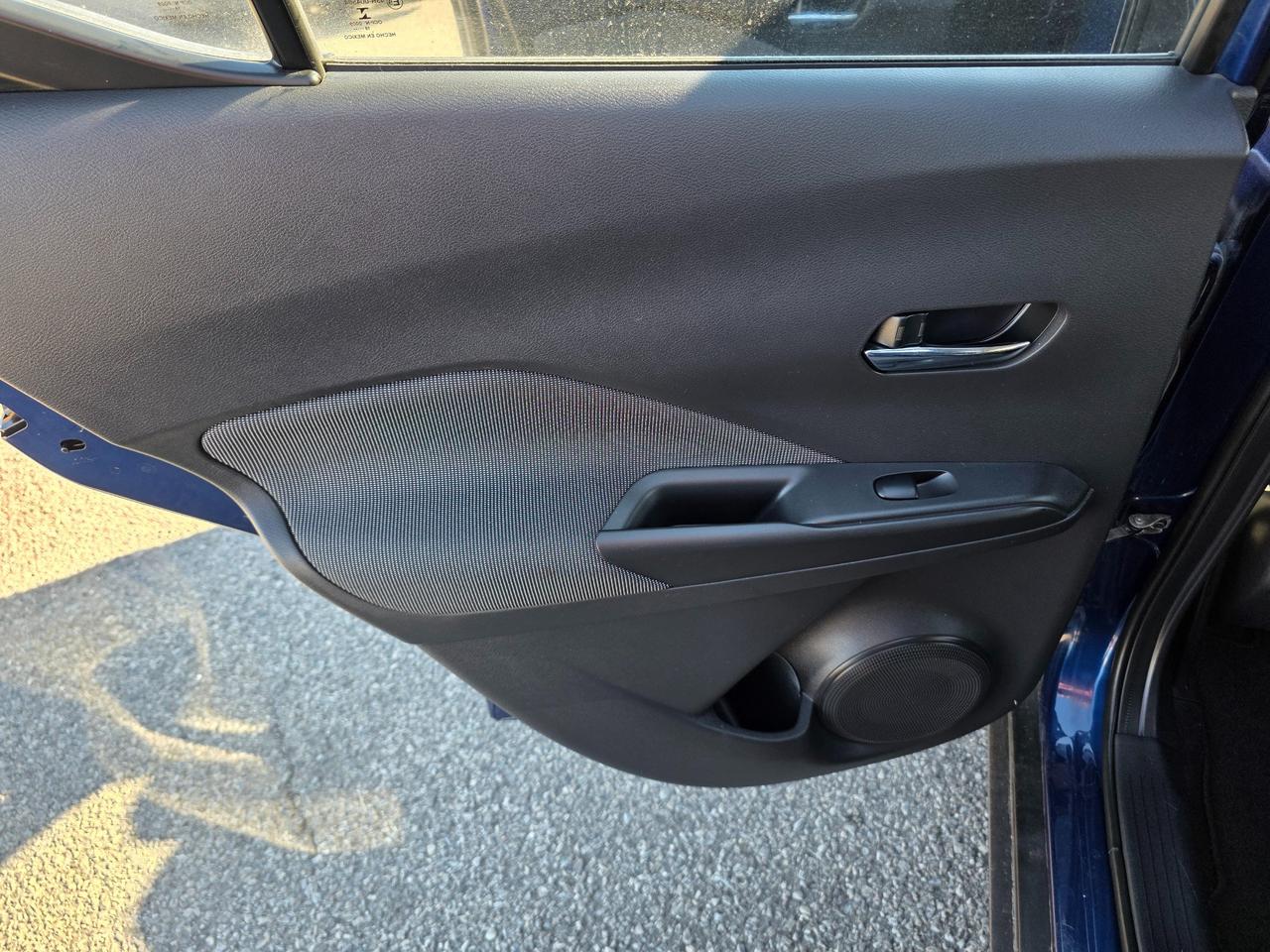2018 Nissan Kicks SV (CVT) 4dr Front-Wheel Drive Photo