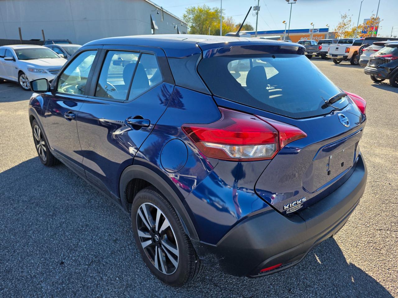 2018 Nissan Kicks SV (CVT) 4dr Front-Wheel Drive Photo