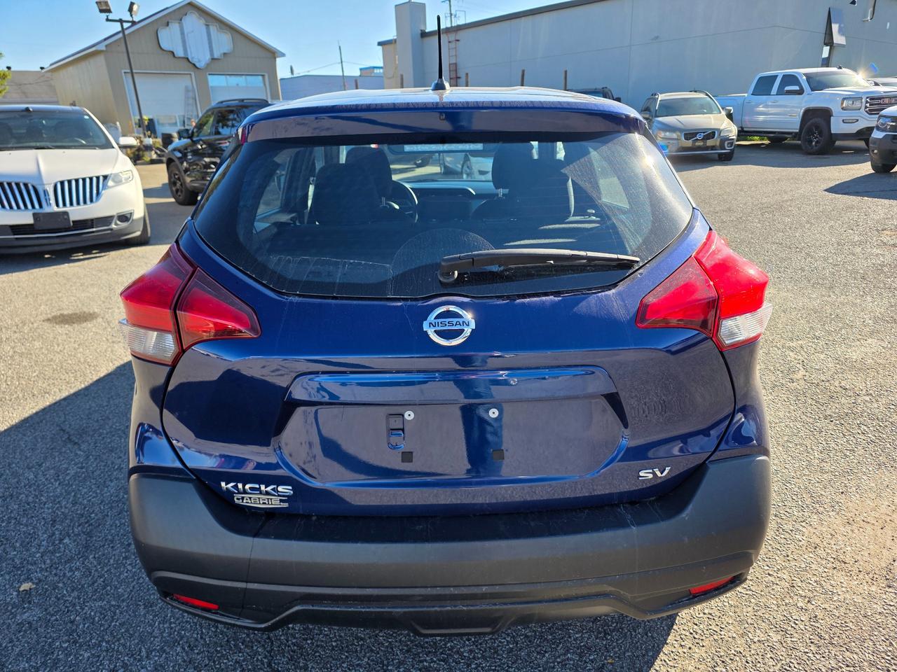 2018 Nissan Kicks SV (CVT) 4dr Front-Wheel Drive Photo