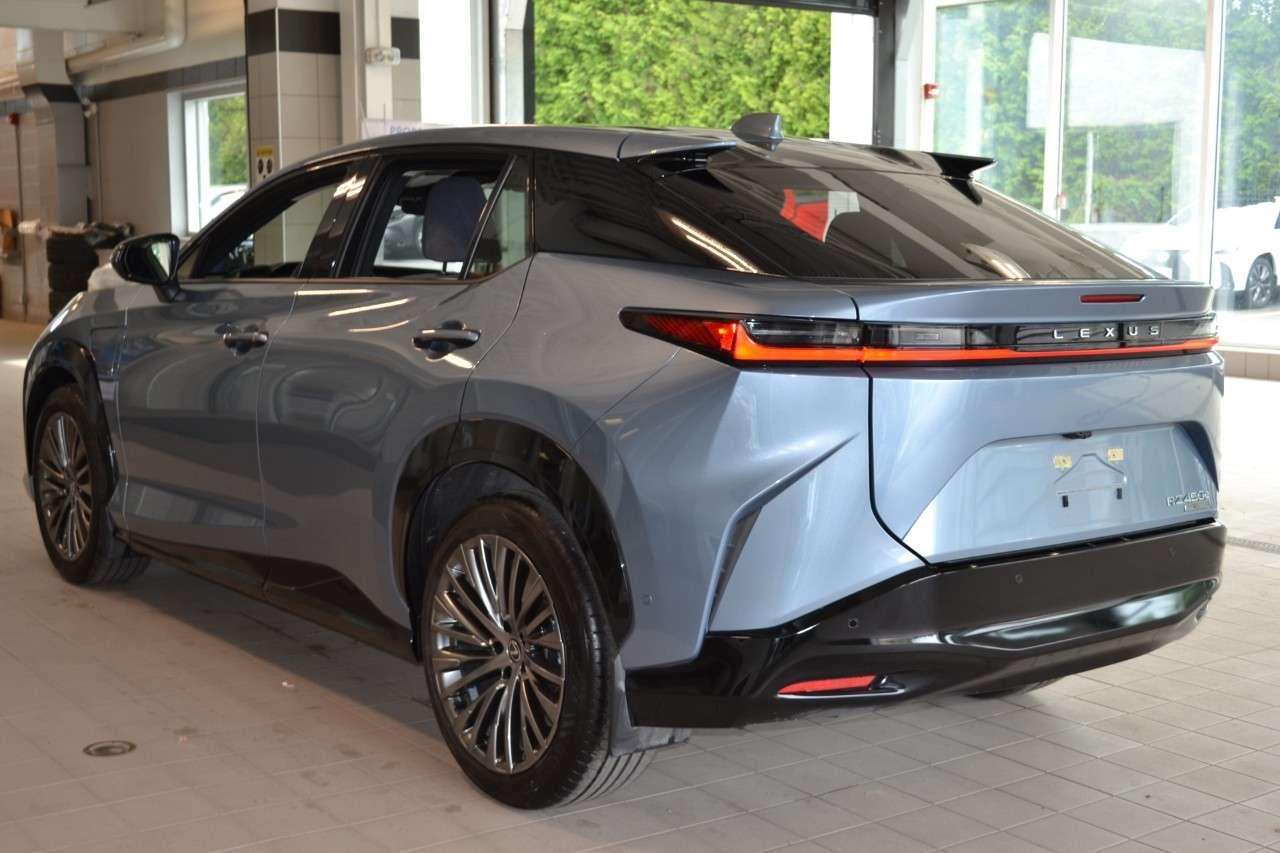 2025 Lexus Others LUXURY Photo5
