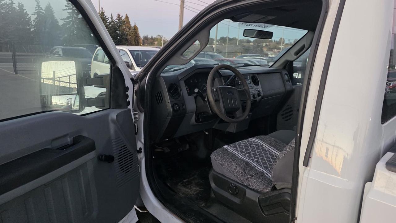 2012 Ford F-250 XL Photo