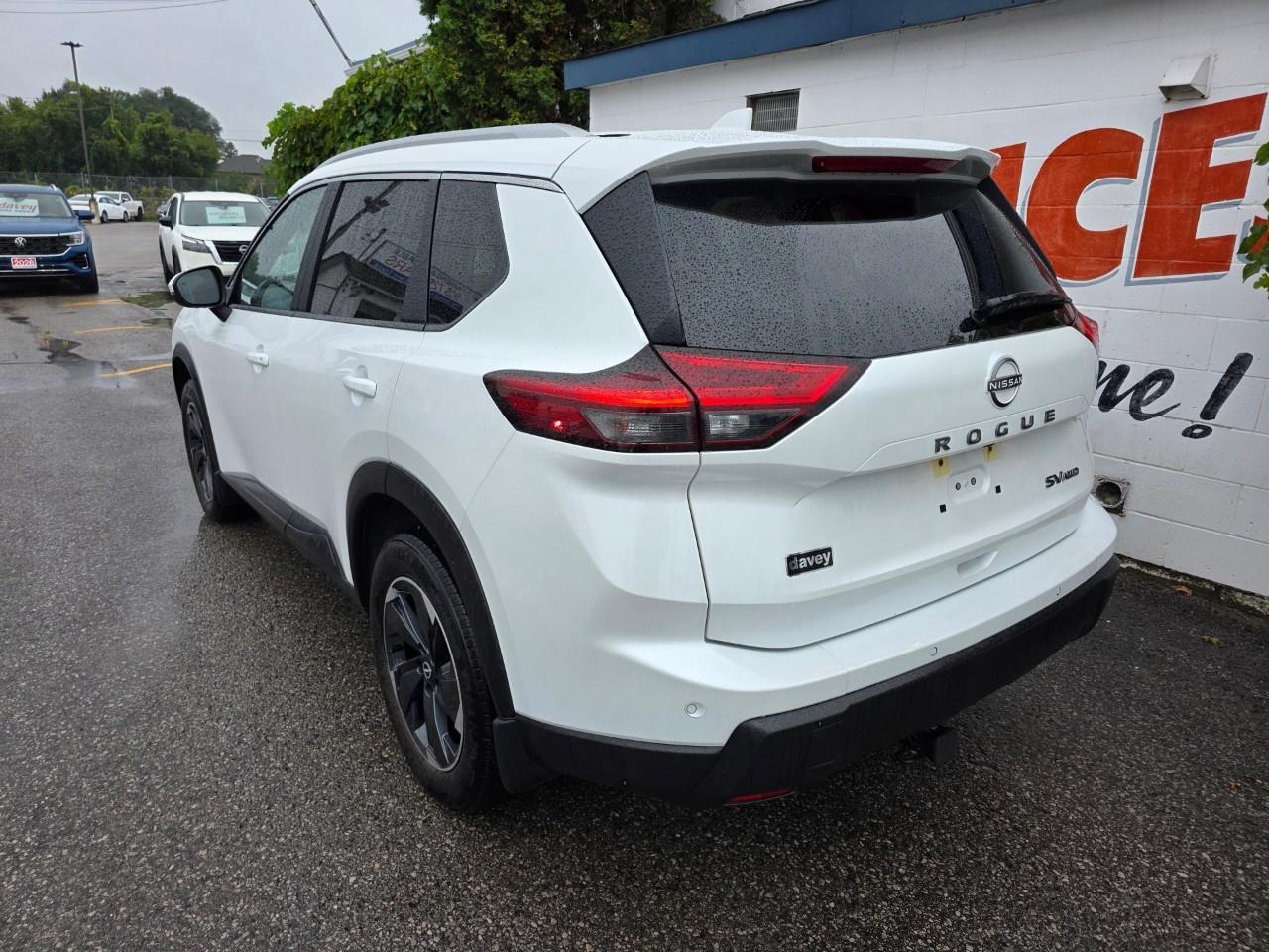 2024 Nissan Rogue SV Moonroof 4dr All-Wheel Drive Sport Utility Photo