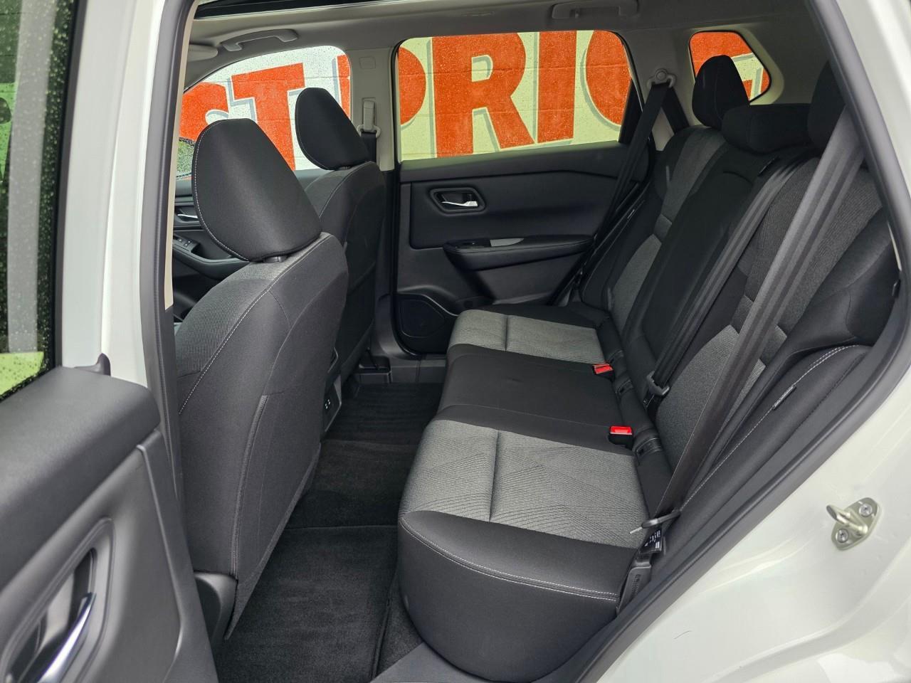 2024 Nissan Rogue SV Moonroof 4dr All-Wheel Drive Sport Utility Photo