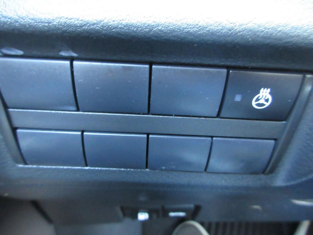 2024 Nissan Kicks SV FWD Photo