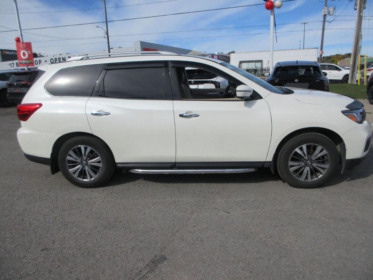 2019 Nissan Pathfinder  Photo