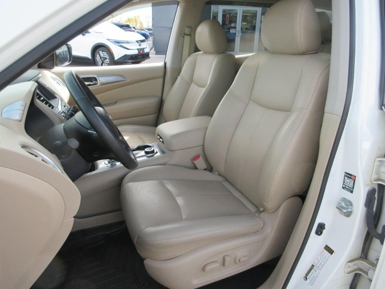 2019 Nissan Pathfinder  Photo
