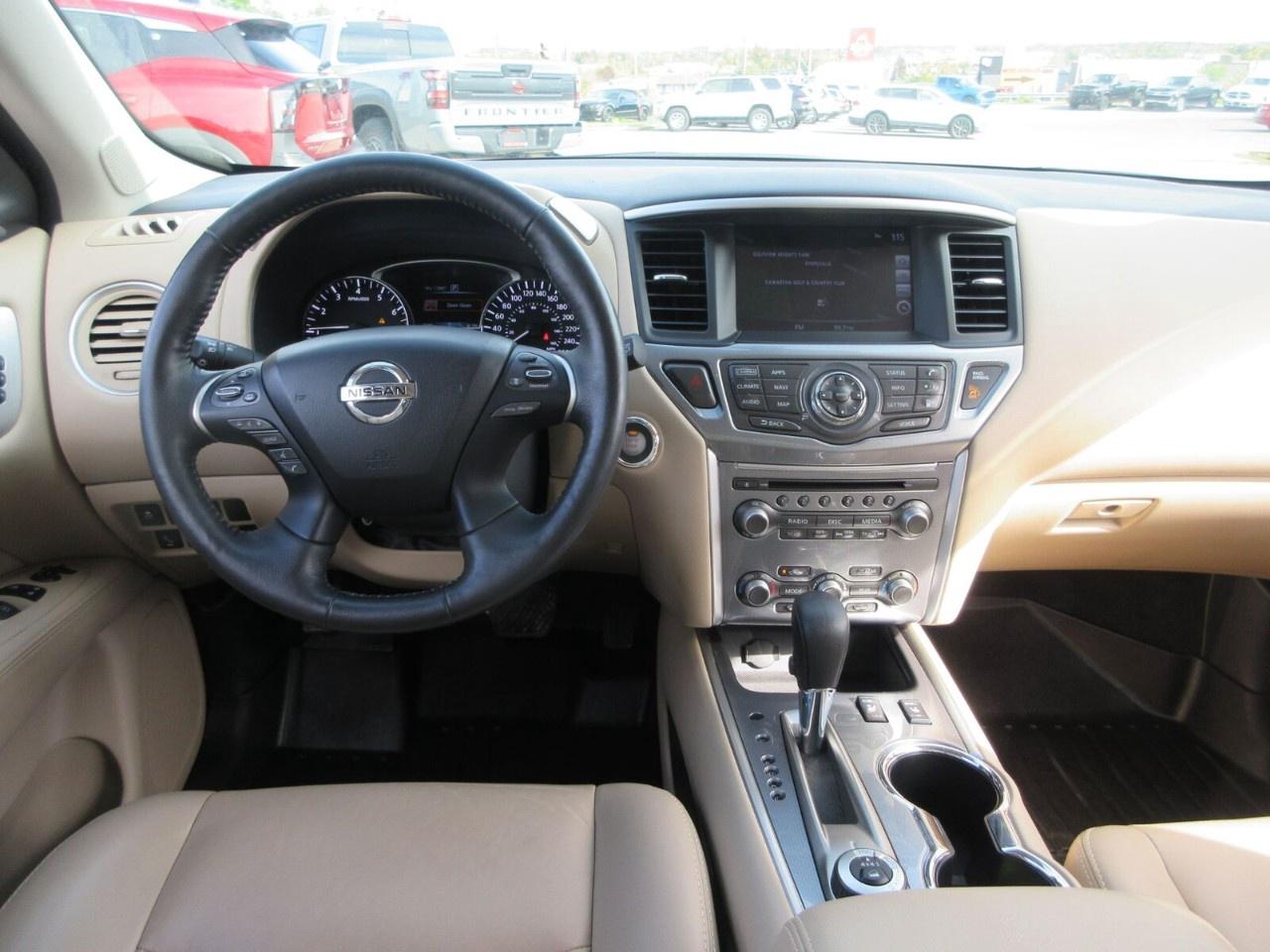 2019 Nissan Pathfinder  Photo