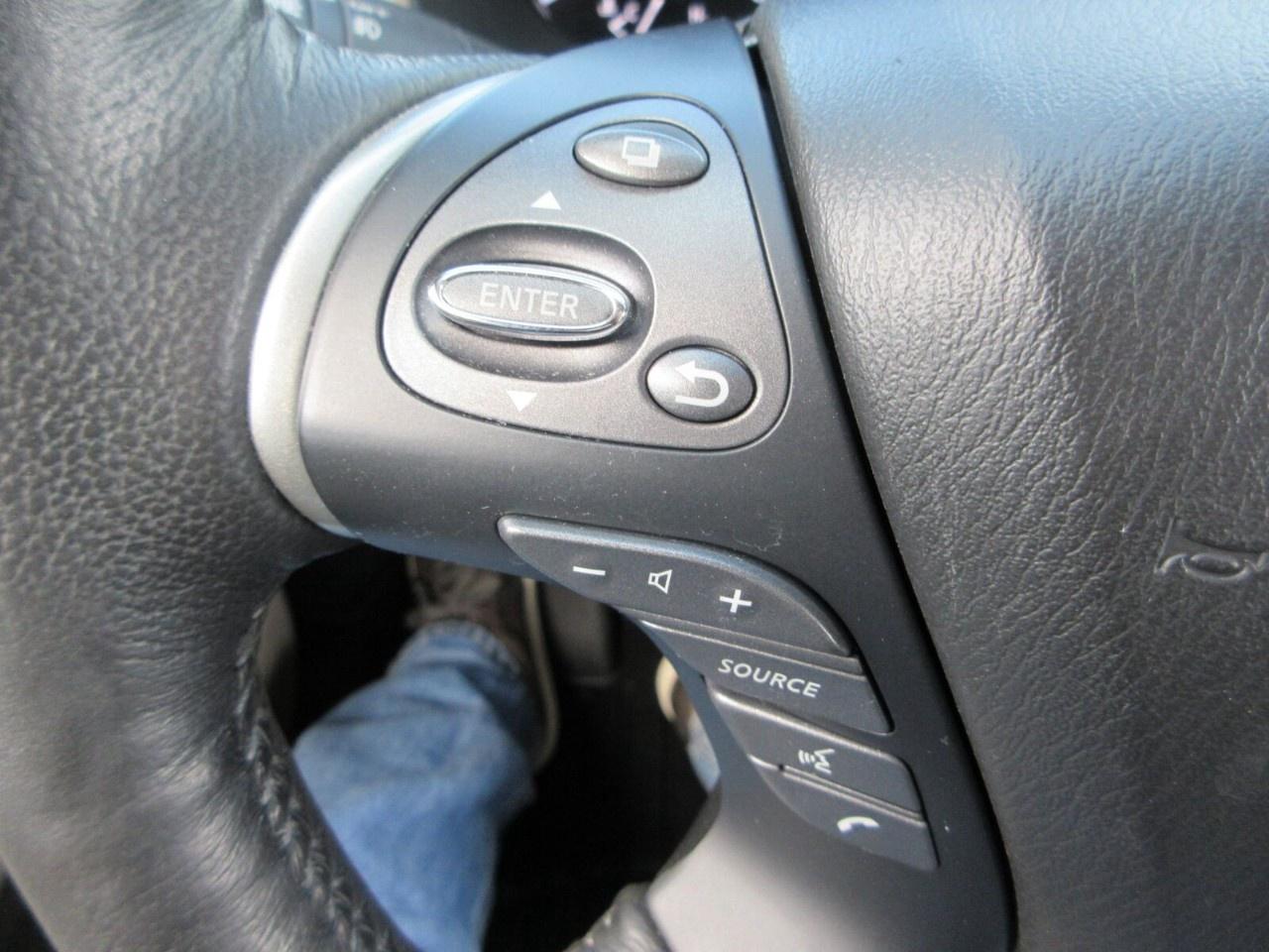 2019 Nissan Pathfinder  Photo