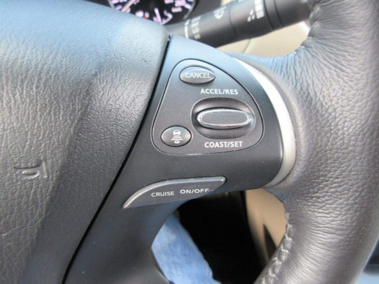 2019 Nissan Pathfinder  Photo