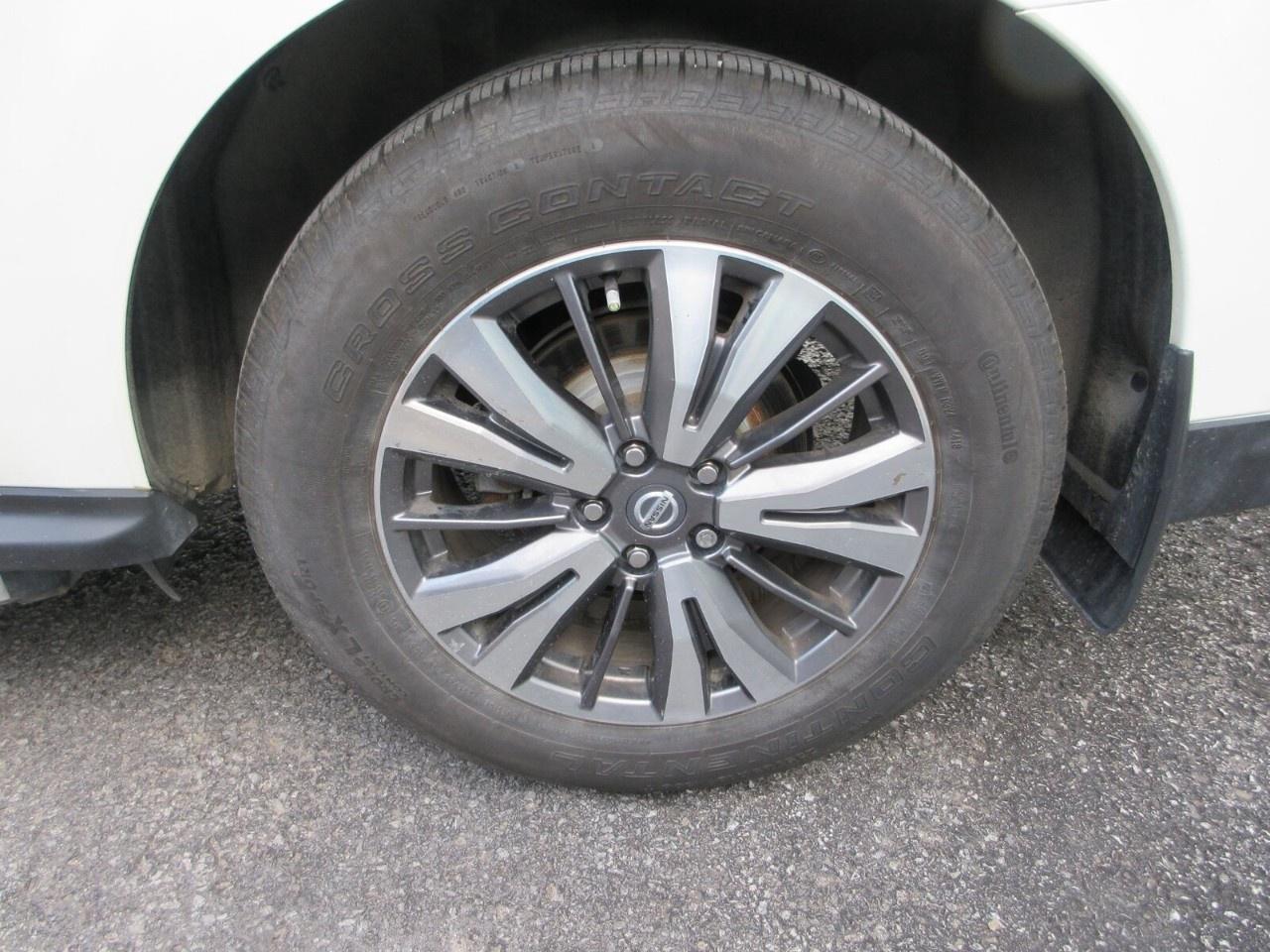 2019 Nissan Pathfinder  Photo
