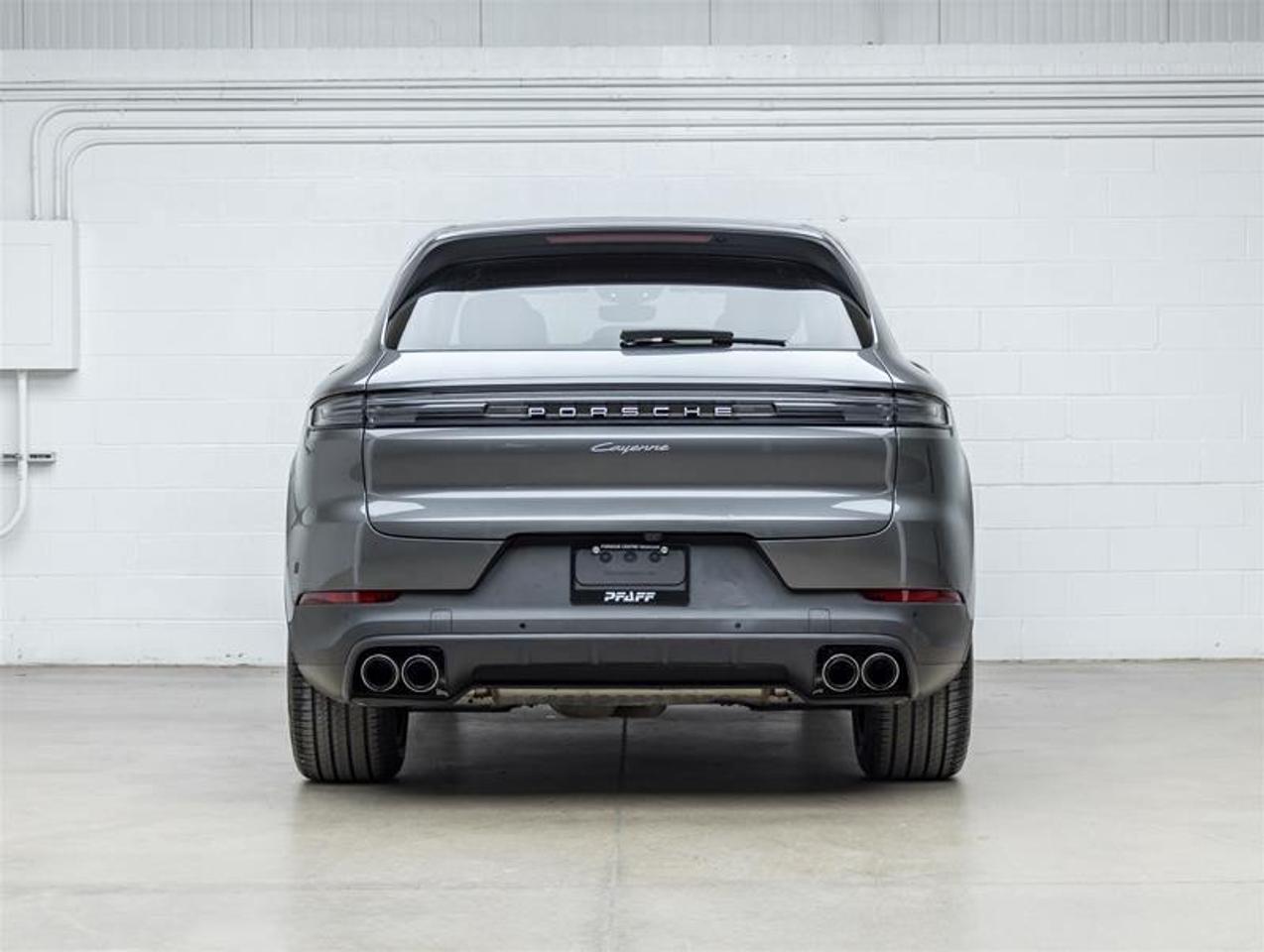 2024 Porsche Cayenne  Photo