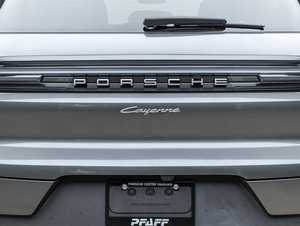 2024 Porsche Cayenne  Photo