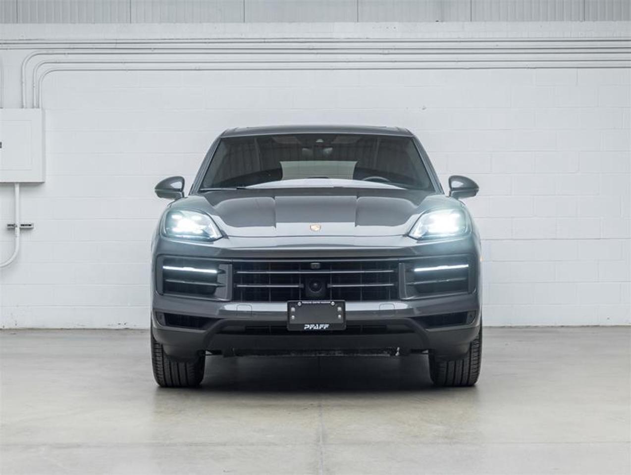 2024 Porsche Cayenne  Photo