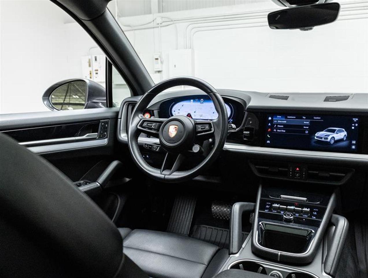 2024 Porsche Cayenne  Photo
