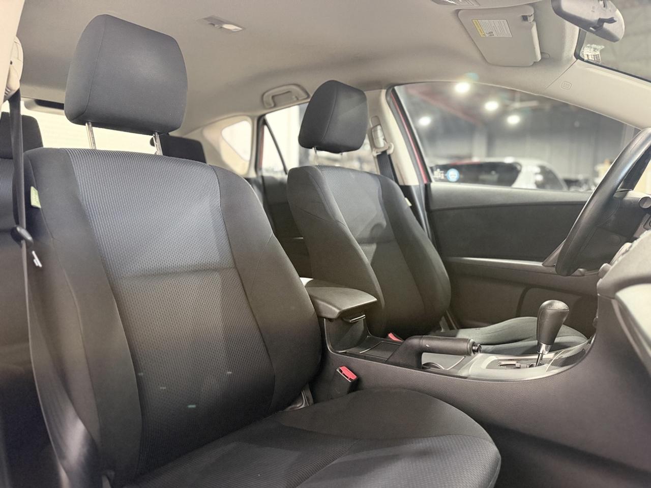 2010 Mazda MAZDA3 Sport Photo