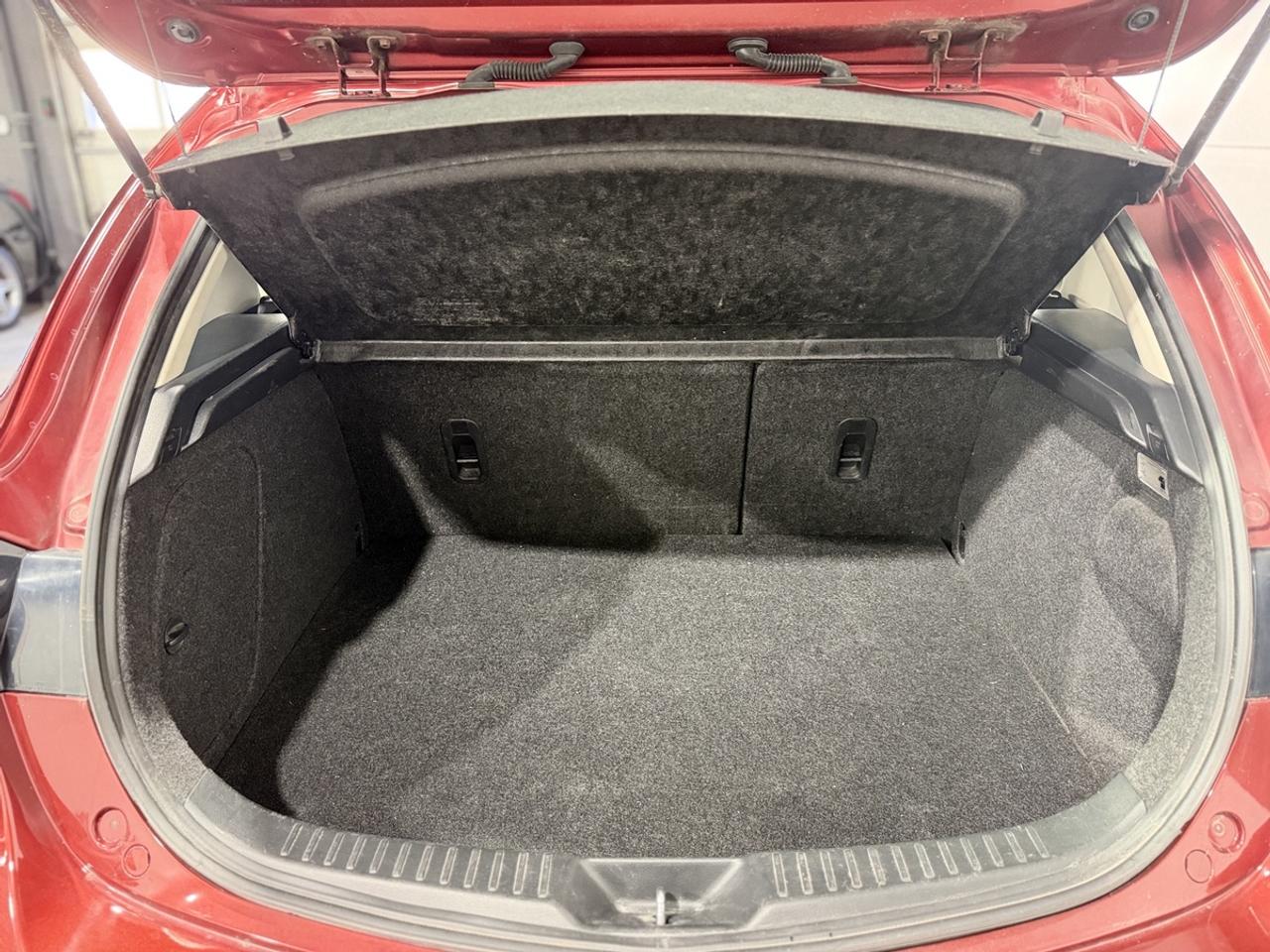 2010 Mazda MAZDA3 Sport Photo