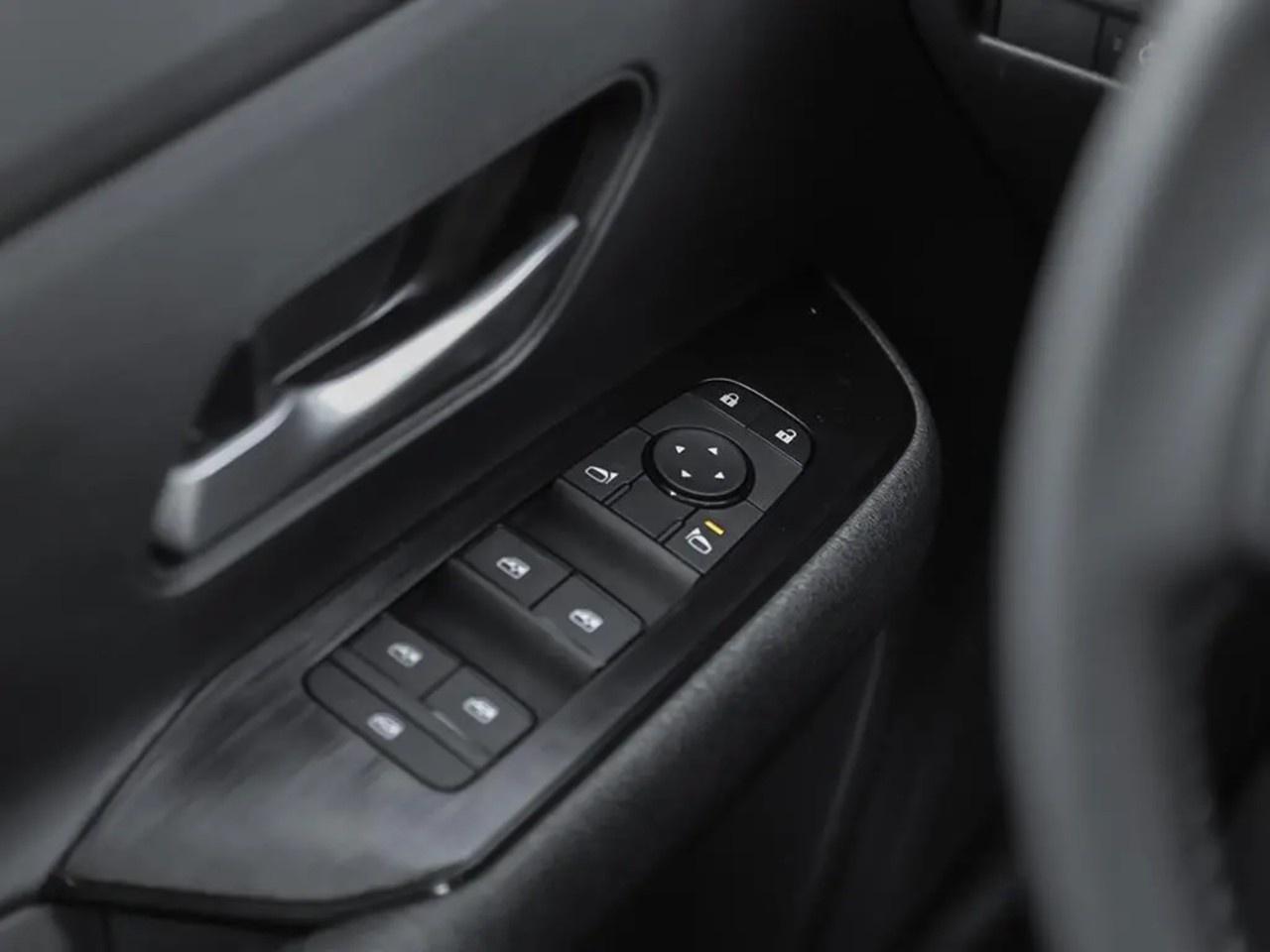 2026 Nissan Kicks SV AWD Photo