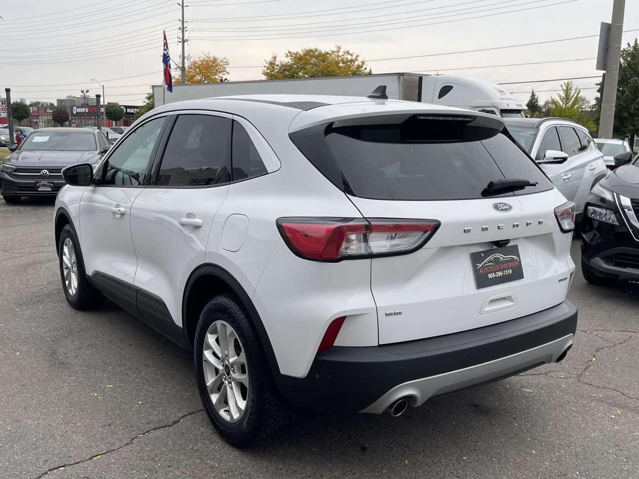 2021 Ford Escape SE AWD   Heated Seats   Blind Spot   Lane Departure Photo
