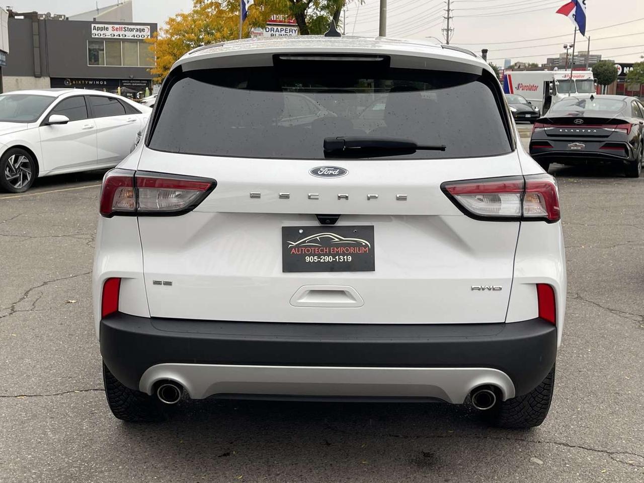 2021 Ford Escape SE AWD   Heated Seats   Blind Spot   Lane Departure Photo4