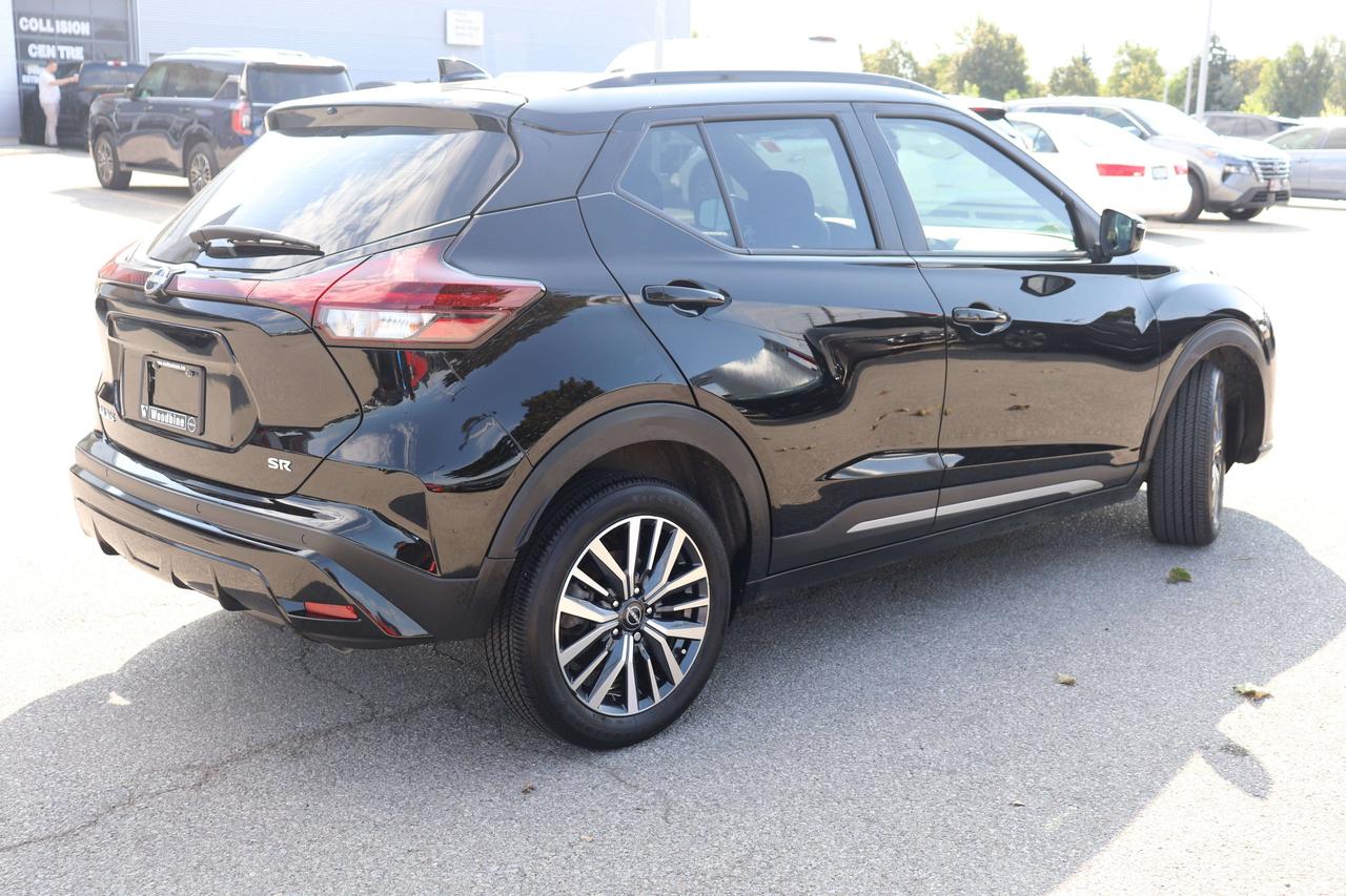 2023 Nissan Kicks ONE OWNER NO ACCIDENTS CARPLAY REMOTESTART Photo