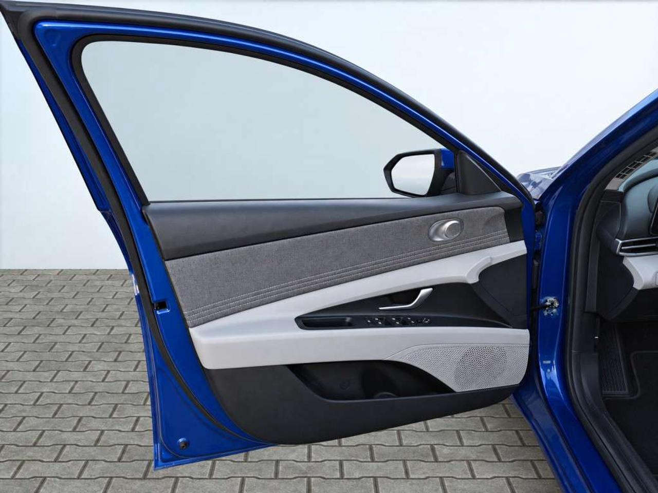2022 Hyundai Elantra HYBRID ULTIMATE   LEATHER   SUNROOF   NAVI   HEATED SEATS   DIGITAL DASH   BACKUP CAM Photo