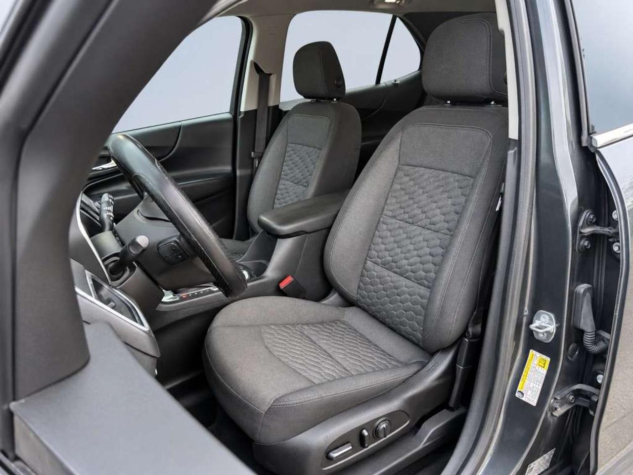 2019 Chevrolet Equinox 2019 Chevrolet Equinox LT   AWD   Heated Seats   Apple CarPlay & Android Auto   Backup Camera   Remote Start   Alloy Whee Photo
