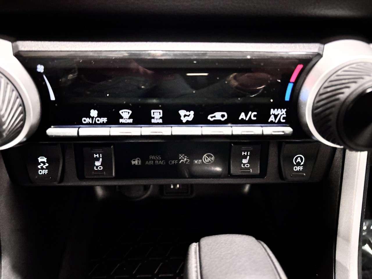 2025 Toyota RAV4 LE AWD Photo