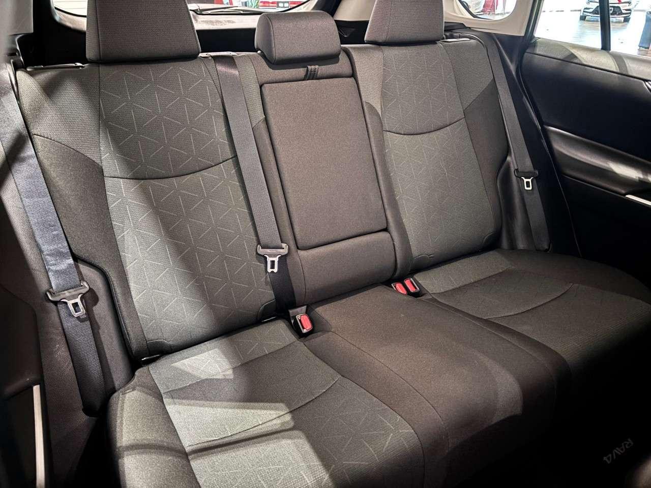 2025 Toyota RAV4 LE AWD Photo