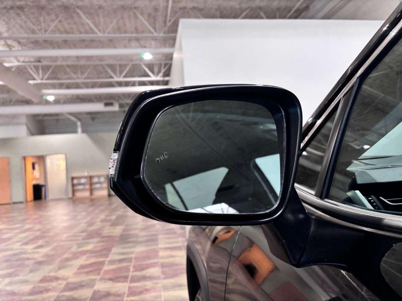 2025 Toyota RAV4 LE AWD Photo