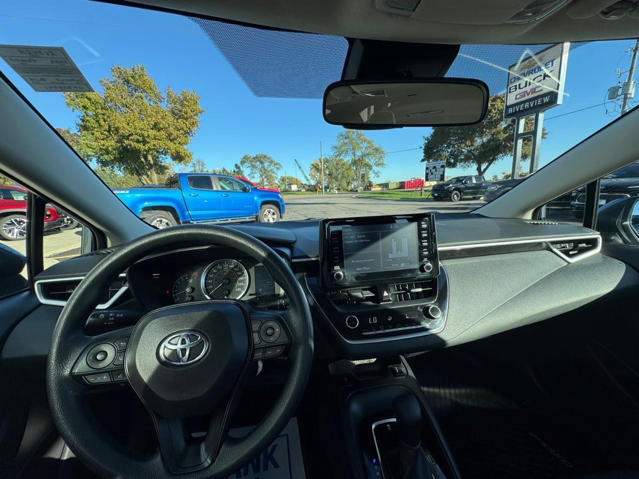 2022 Toyota Corolla LE 4DR SEDAN Photo