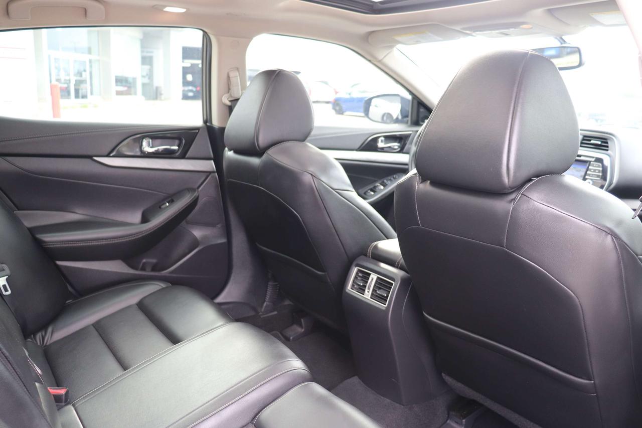 2017 Nissan Maxima SL LEATHER SEATS SUNROOF 360CAM BOSE REMOTE START Photo