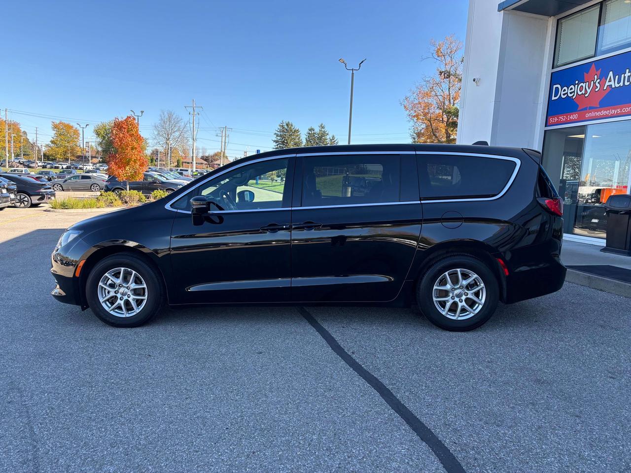 2025 Chrysler Grand Caravan SXT 2WD Photo