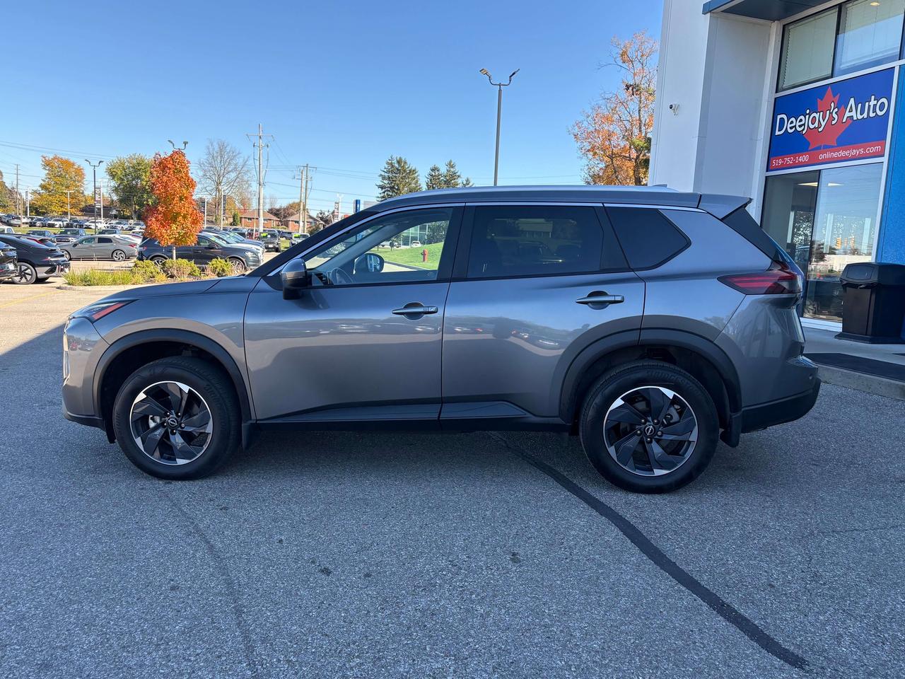 2024 Nissan Rogue SV Moonroof AWD   Clean Carfax   One Owner Photo