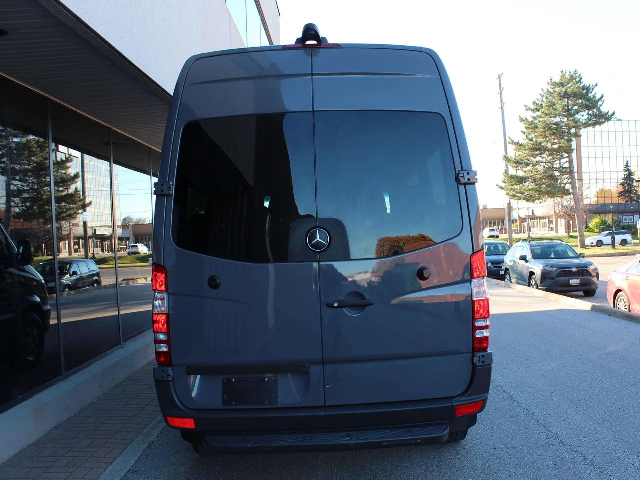 2016 Mercedes-Benz Sprinter 12 PASSENGERS - DUAL CLIMATE CONTROL - DIESEL Photo
