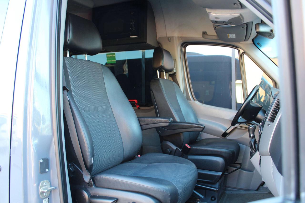 2016 Mercedes-Benz Sprinter 12 PASSENGERS - DUAL CLIMATE CONTROL - DIESEL Photo