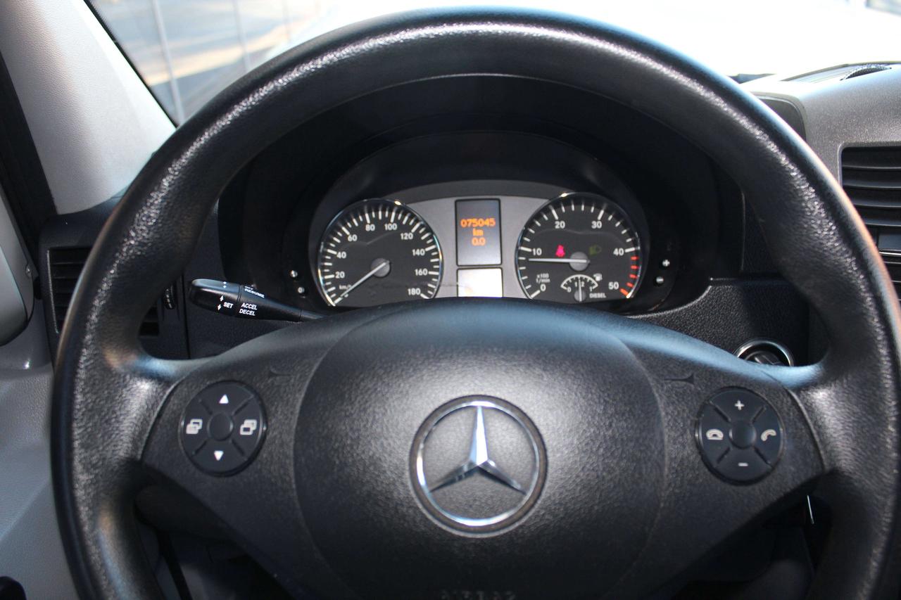 2016 Mercedes-Benz Sprinter 12 PASSENGERS - DUAL CLIMATE CONTROL - DIESEL Photo