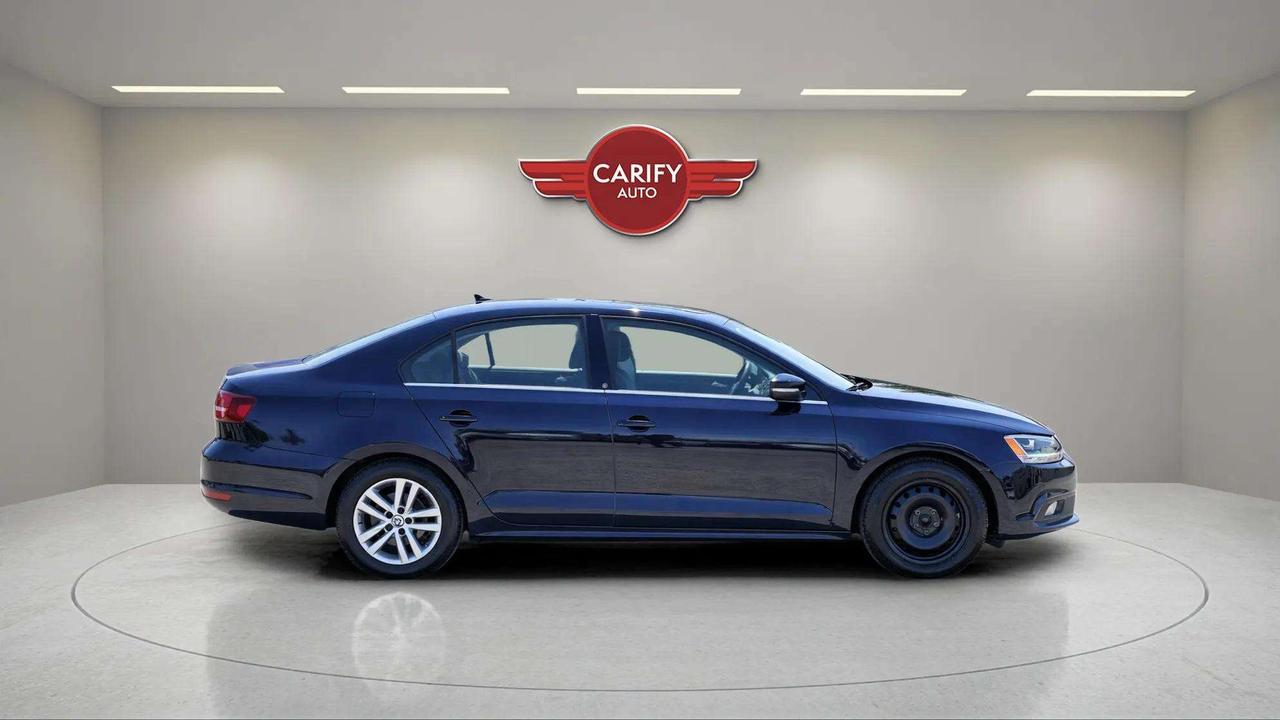 2017 Volkswagen Jetta 1.4 TSI Wolfsburg Edition Photo