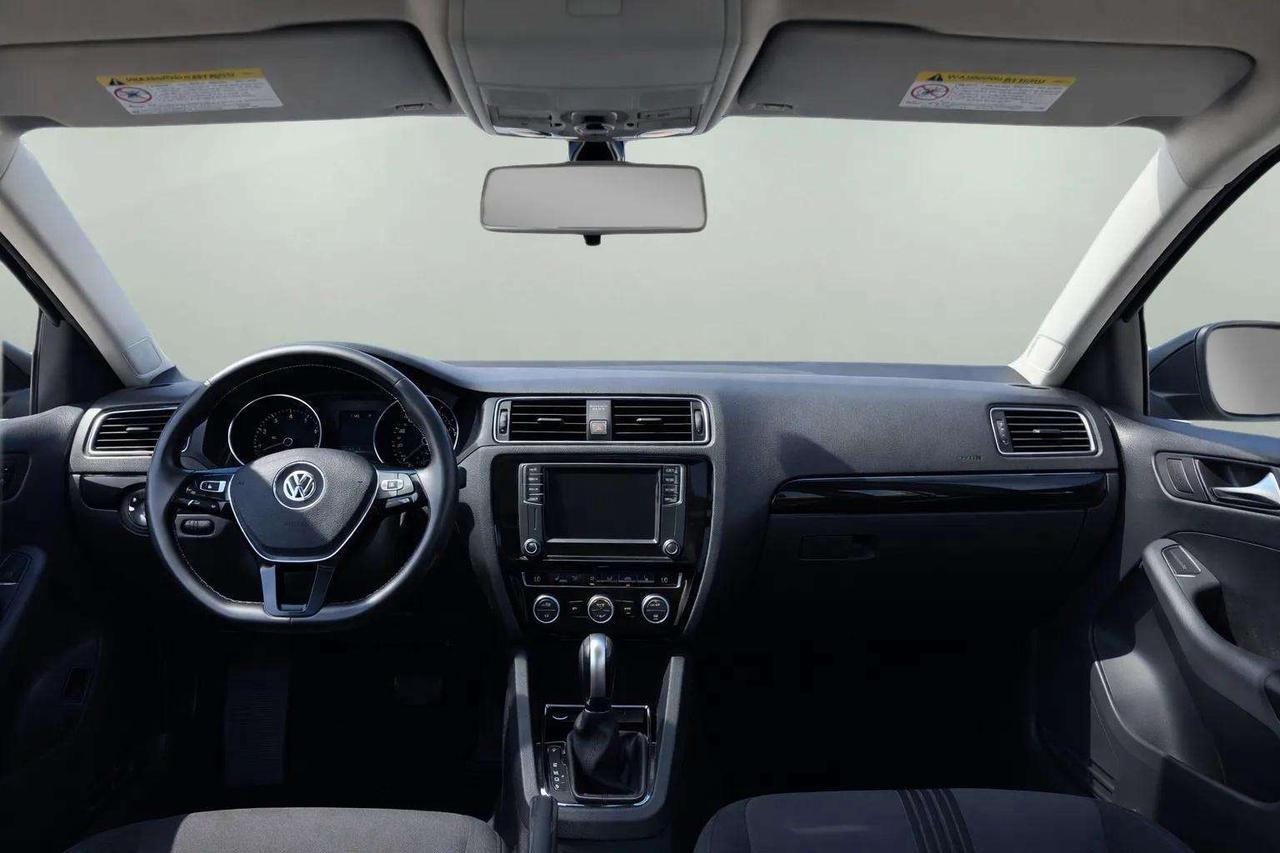 2017 Volkswagen Jetta 1.4 TSI Wolfsburg Edition Photo