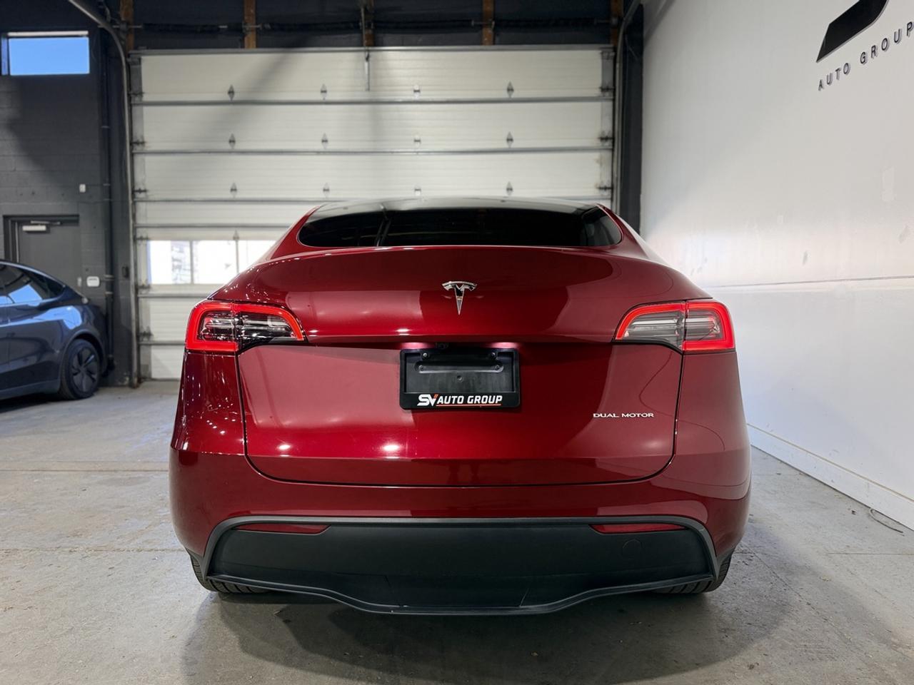 2024 Tesla Model Y LONG RANGE Photo