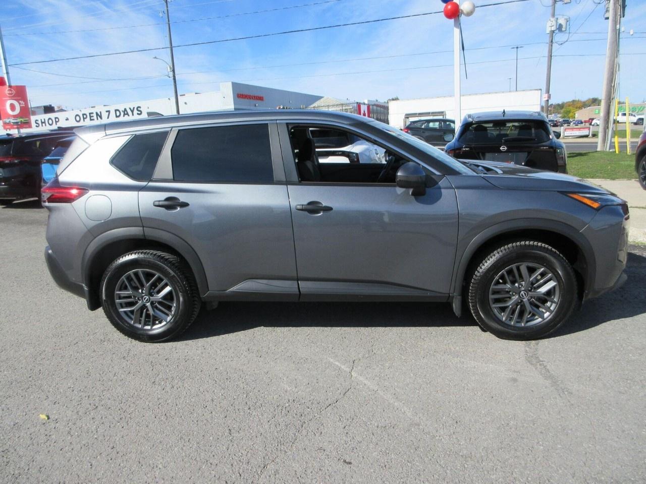 2022 Nissan Rogue FWD S Photo