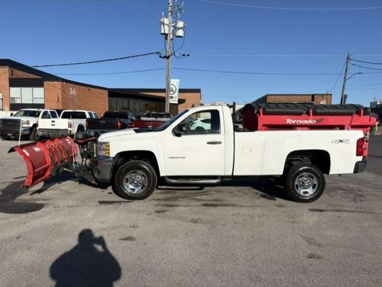 2011 Chevrolet Silverado 2500 4X4 ONLY 43,000KM-WESTERN SNOW PLOW-TORNADO SALTER Photo