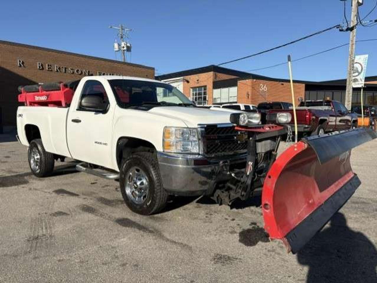2011 Chevrolet Silverado 2500 4X4 ONLY 43,000KM-WESTERN SNOW PLOW-TORNADO SALTER Photo