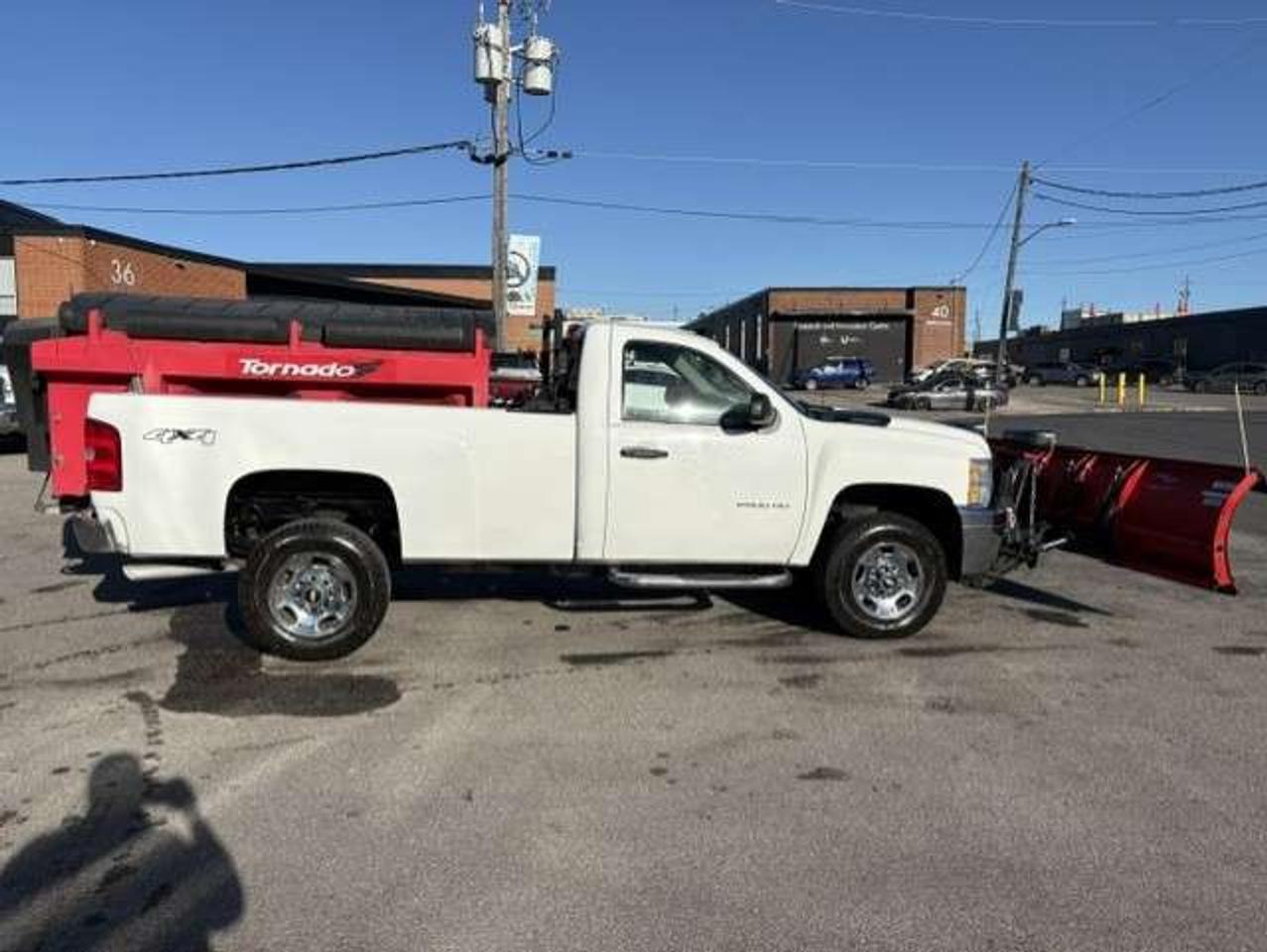 2011 Chevrolet Silverado 2500 4X4 ONLY 43,000KM-WESTERN SNOW PLOW-TORNADO SALTER Photo