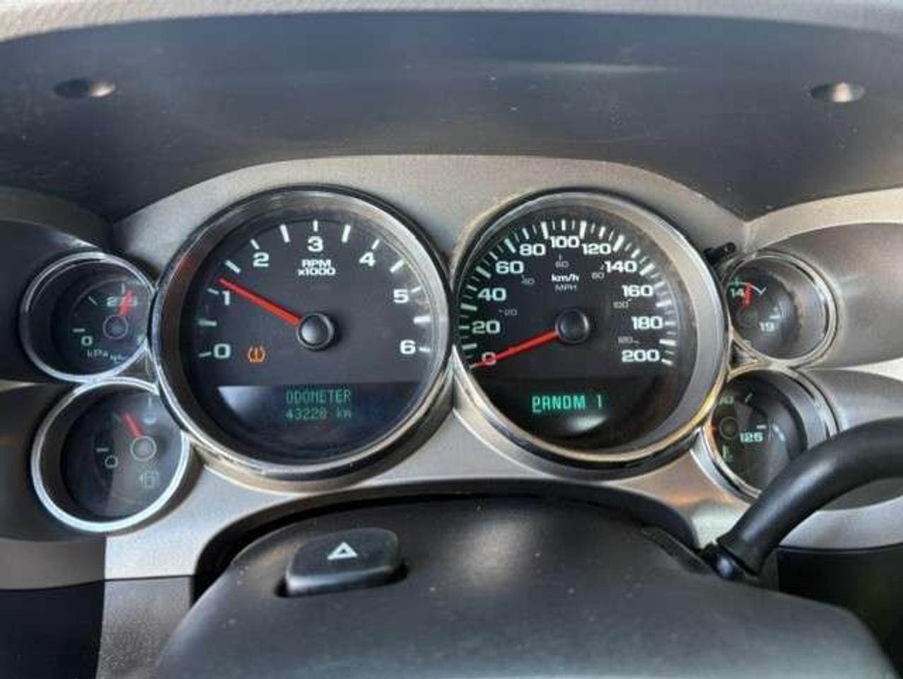 2011 Chevrolet Silverado 2500 4X4 ONLY 43,000KM-WESTERN SNOW PLOW-TORNADO SALTER Photo