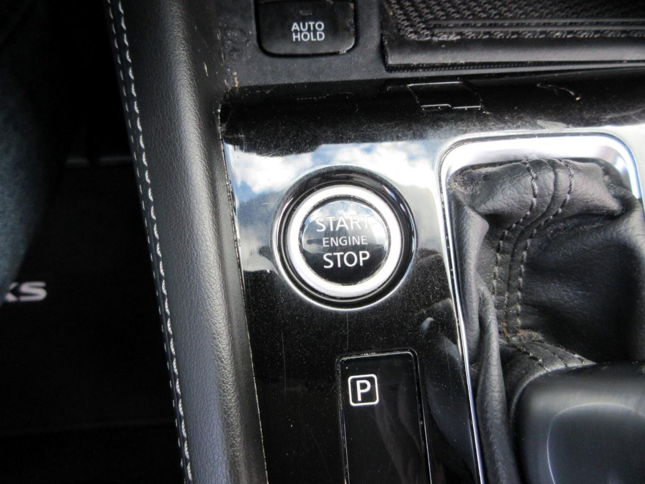 2024 Nissan Kicks SV FWD Photo