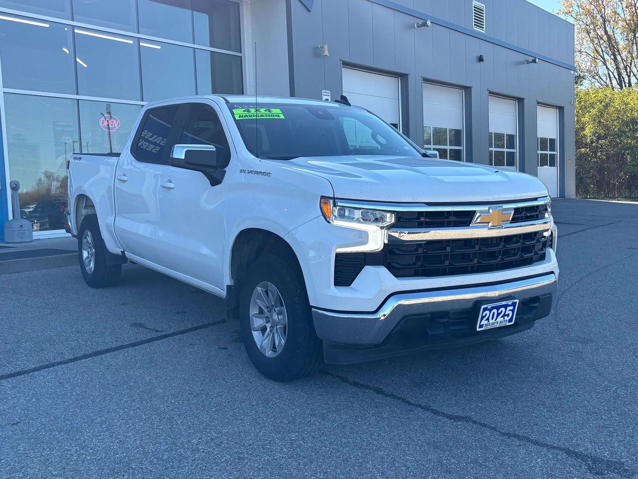 2025 Chevrolet Silverado 1500 LT Photo