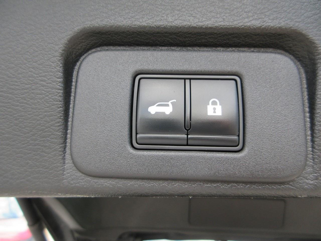 2022 Nissan Rogue AWD Platinum Photo