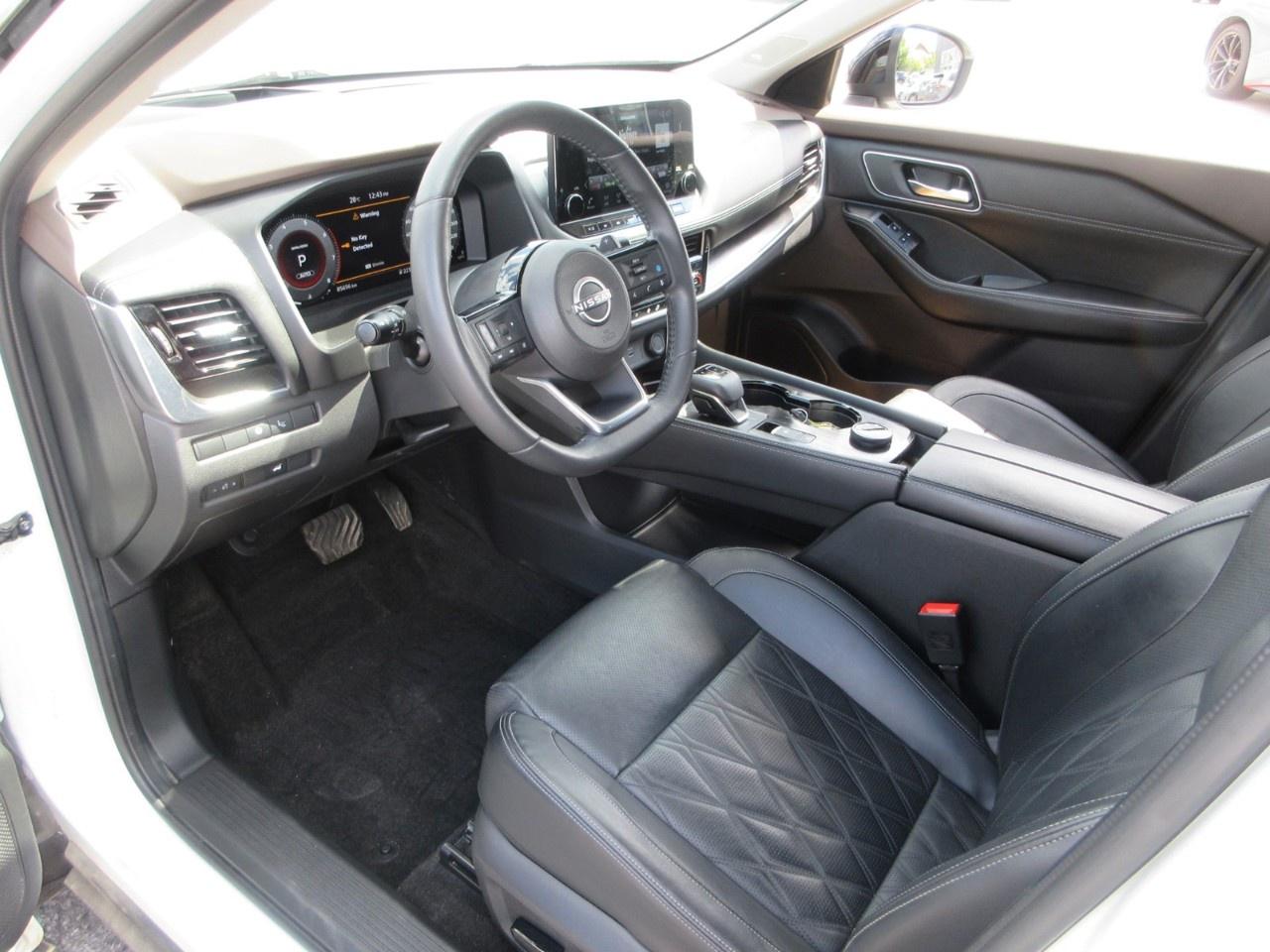 2022 Nissan Rogue AWD Platinum Photo
